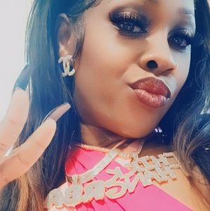 Meet your Posher, Lawanda